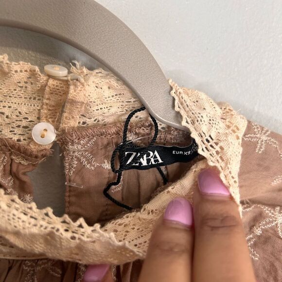 Zara Embroidered Lace Collar Top - Picture 6 of 6